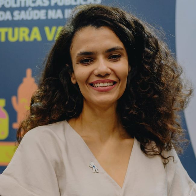 ana-claudia