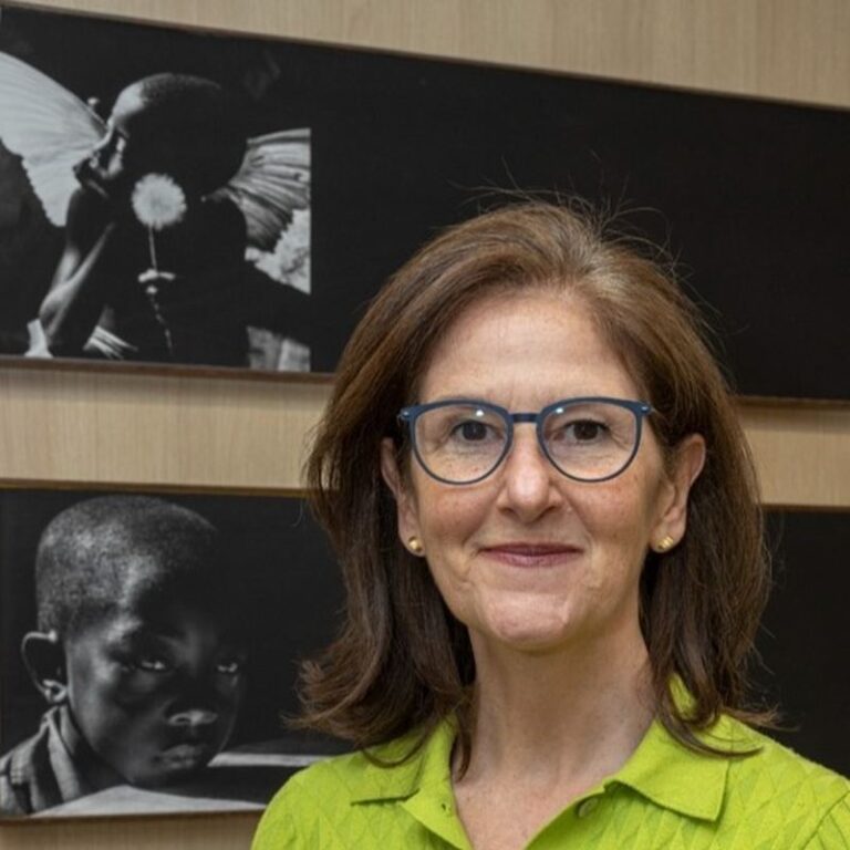 Vivien Bouzan Gomez Navarro Rosso